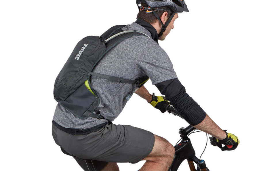 Thule-Vital-Hydration-Pack-3