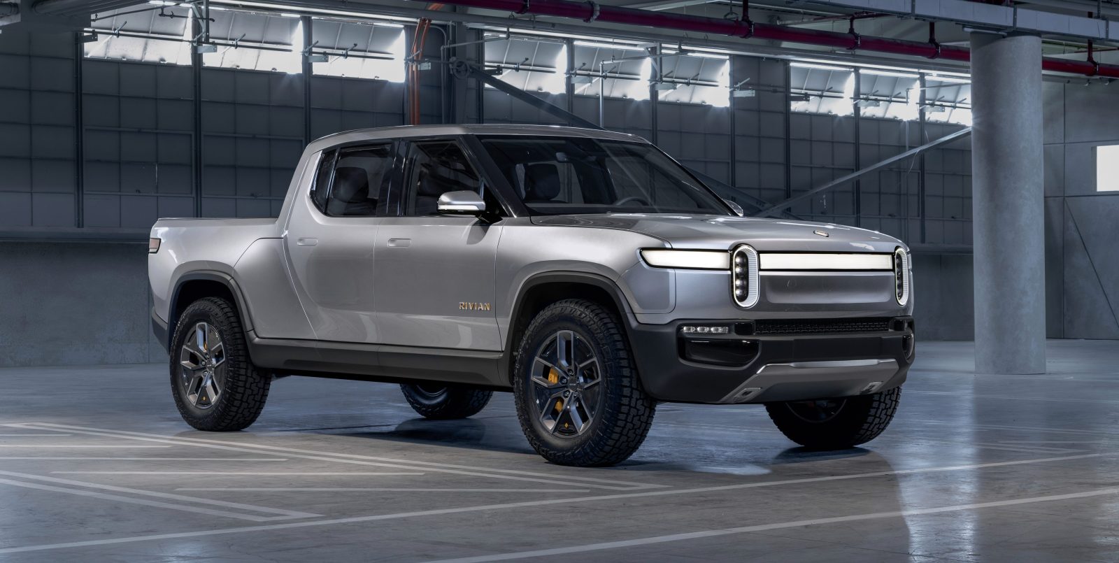 Rivian R1T Pickup Truck EV-2