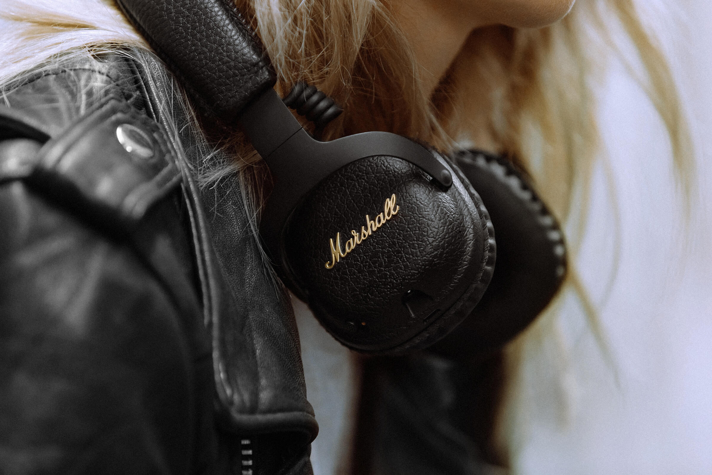 Marshall-MID_ANC_HEADPHONES_6