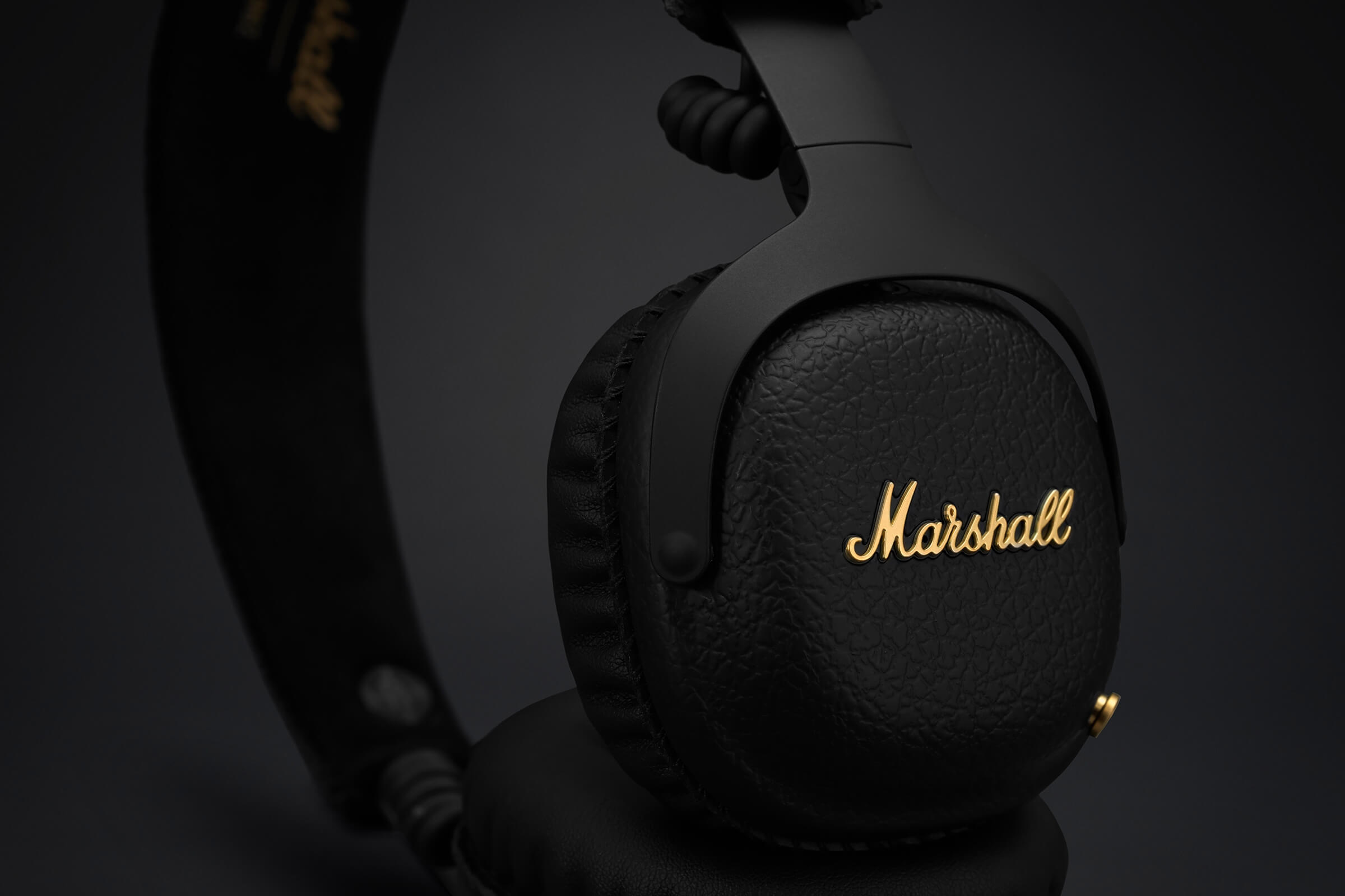 Marshall-MID_ANC_HEADPHONES_3